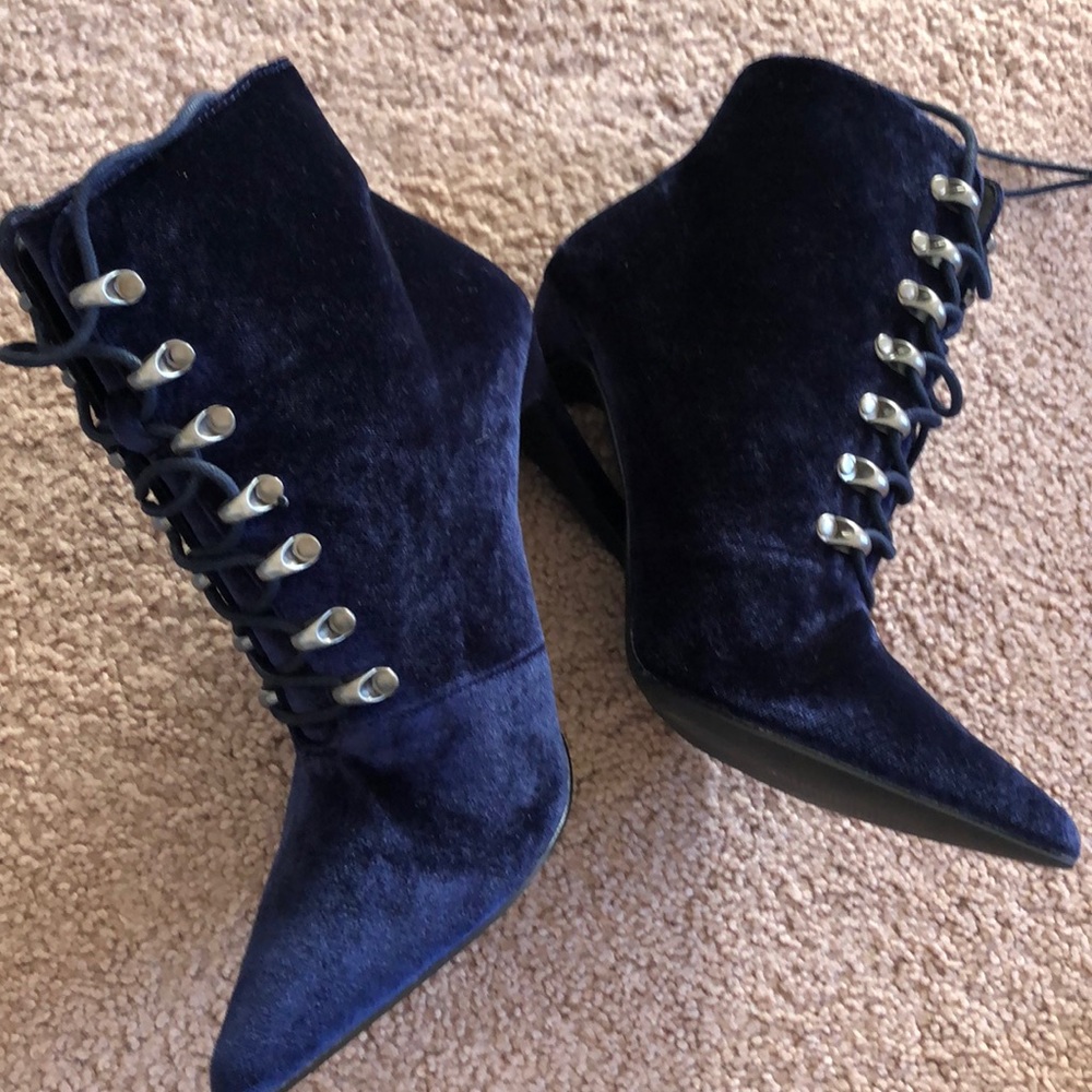 Brand new* Blue Velvet Stiletto Ankle Boot - Picture 5 of 7